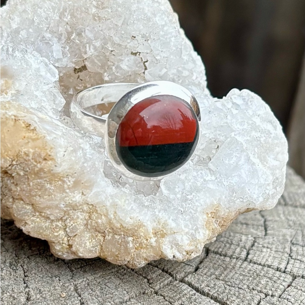 Bloodstone Ring - Picture 2 of 15